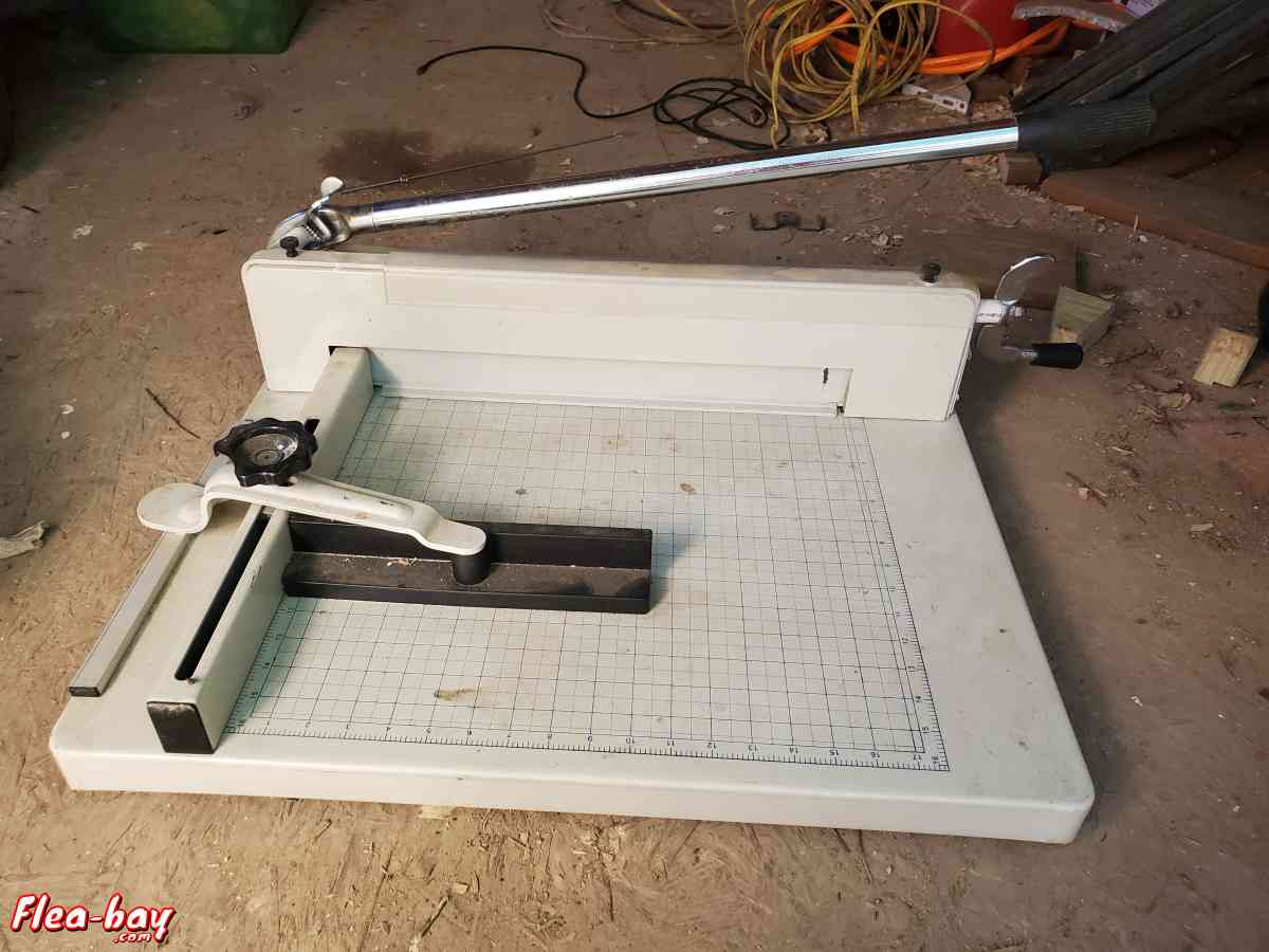 Paper Cutter