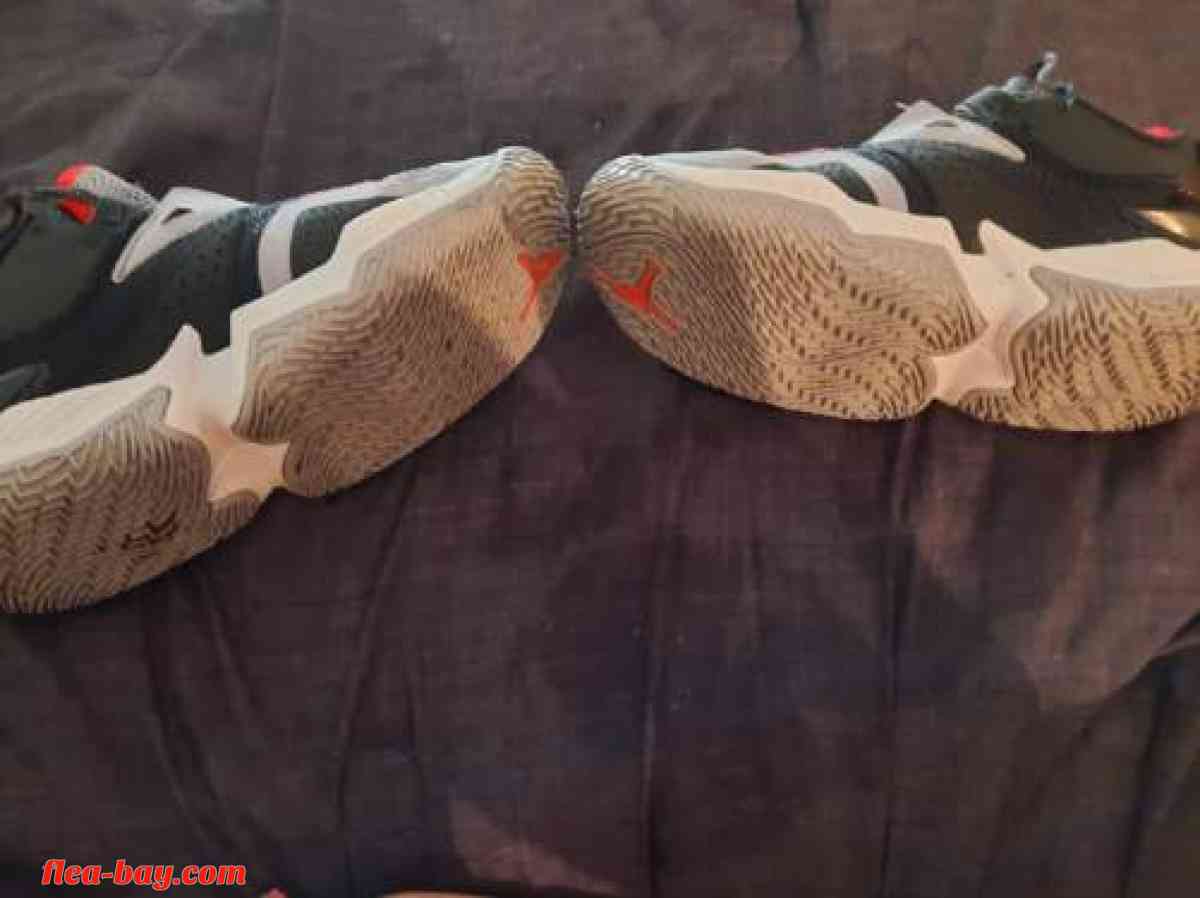 Men's Jordans size 8