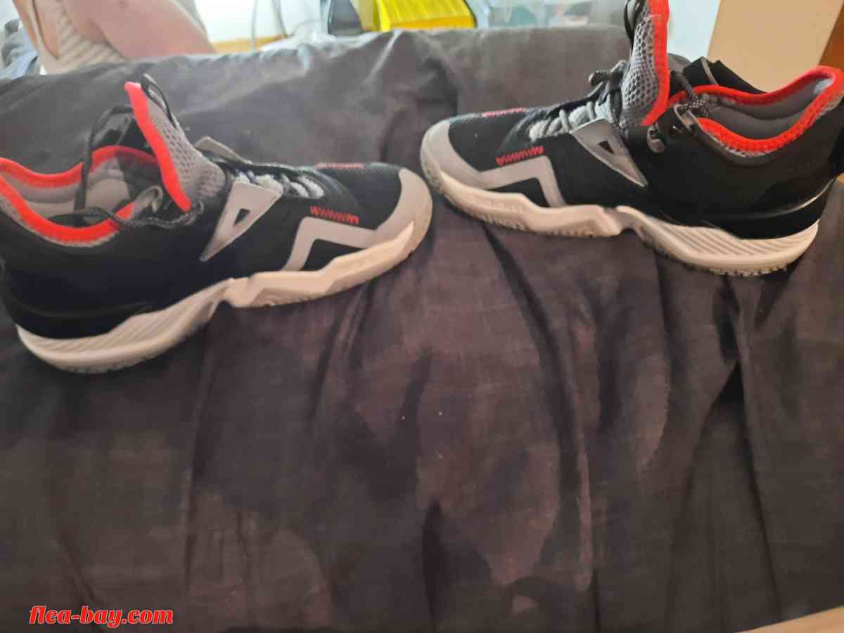 Men's Jordans size 8