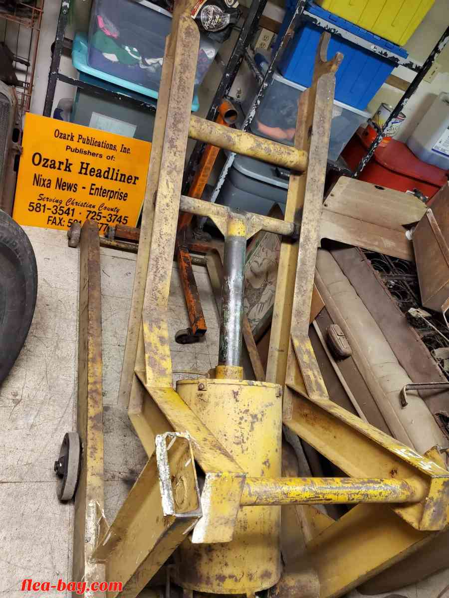 Auto Air Lift Axle Jack