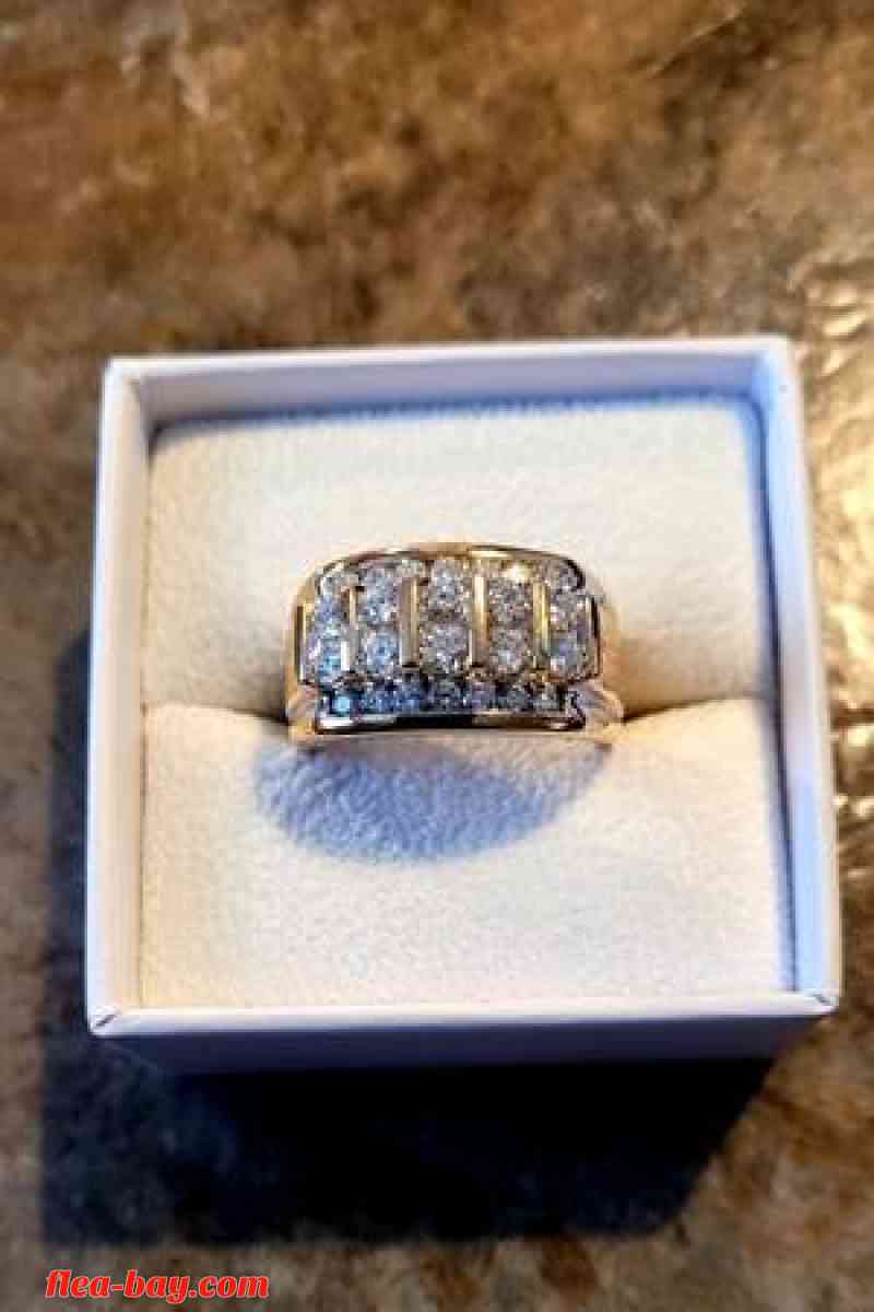 Brand New Diamond Men Gold Ring.