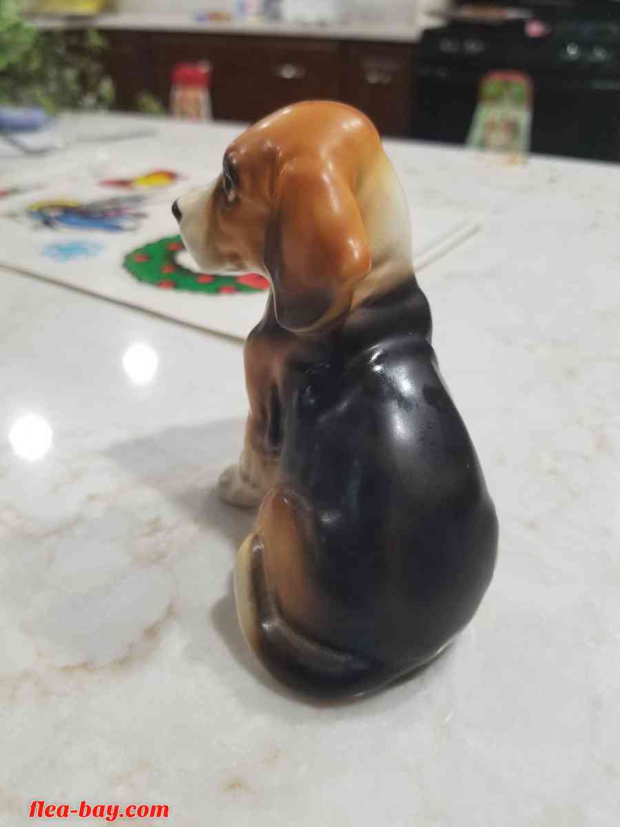 Vintage Dog Beagle Figure 4" Tall Made in Japan Free Shippin