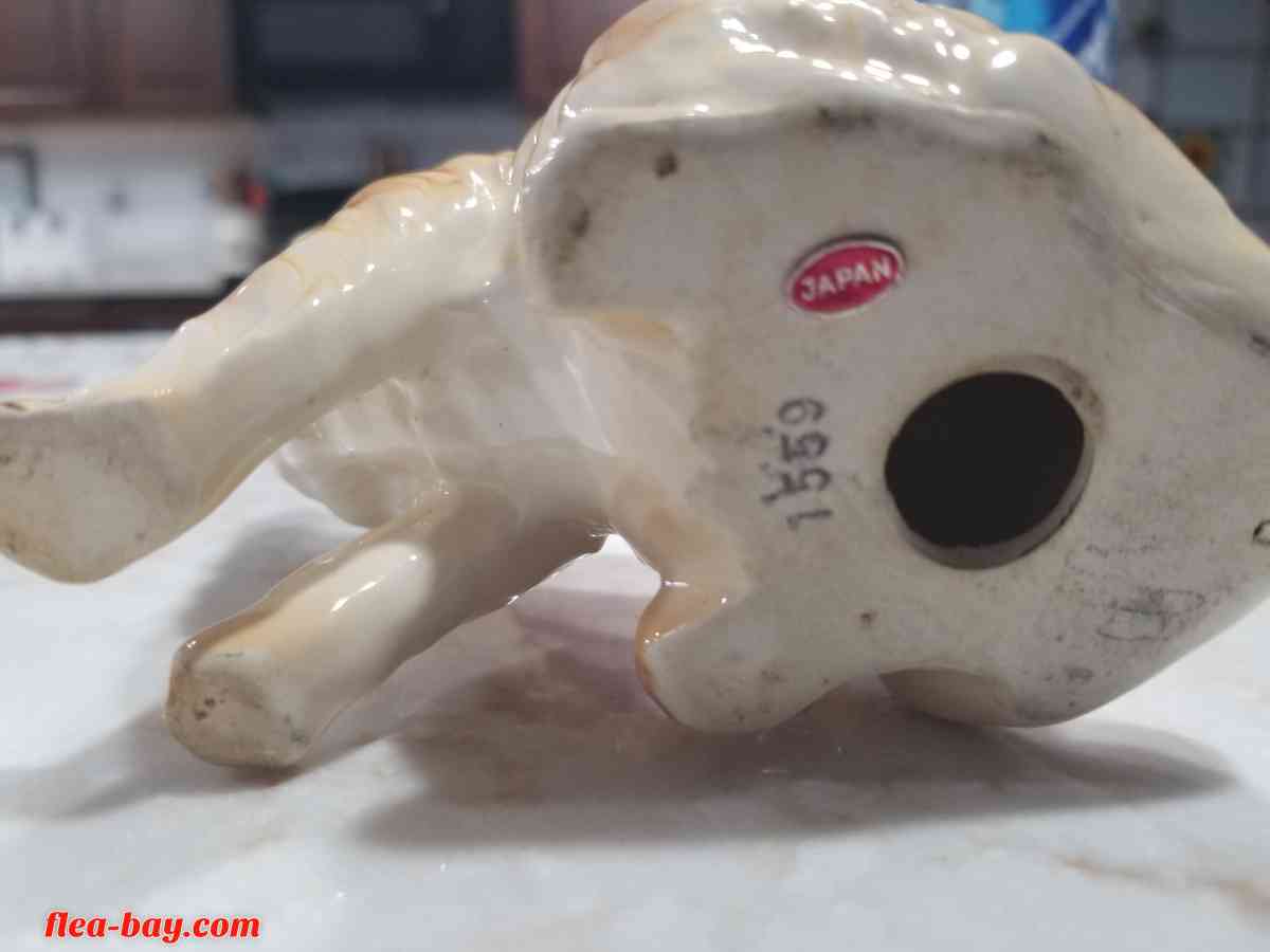 Vintage Cat Figure 4" Tall  Made in Japan Numbered 1559 Home