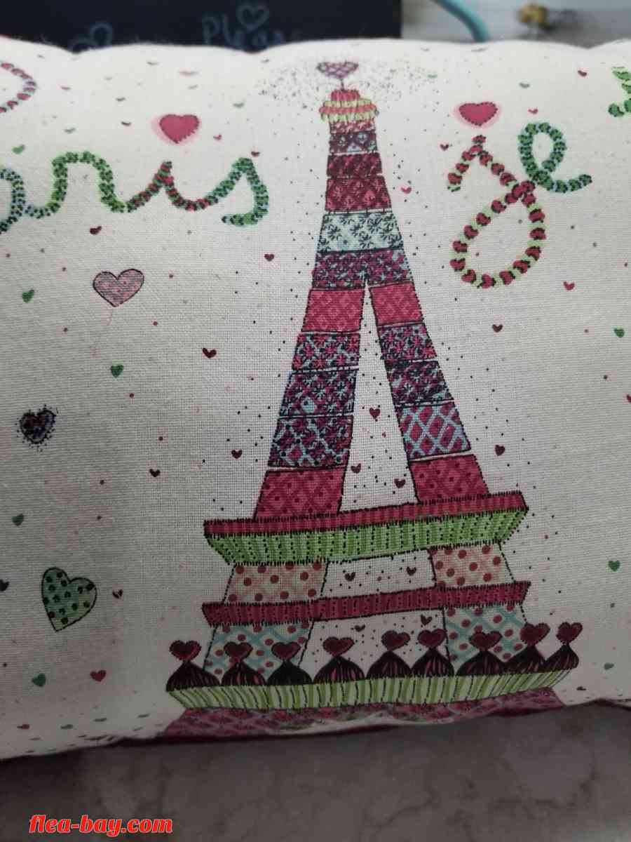 Throw Pillow Paris Je Taime 20" Long  x 13" Tall