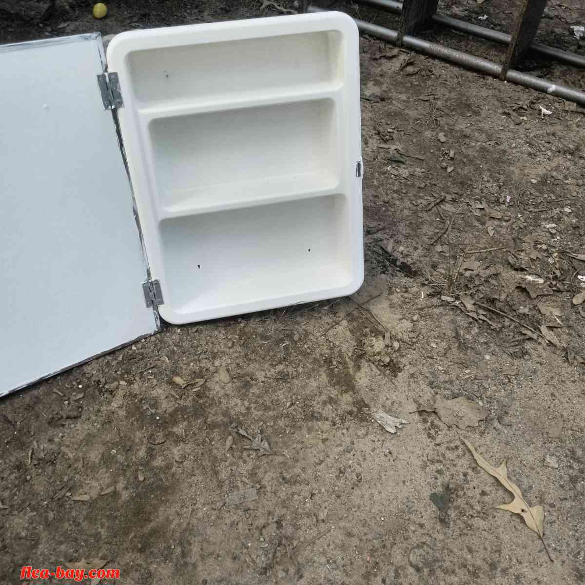 medicine cabinet for bathroom white