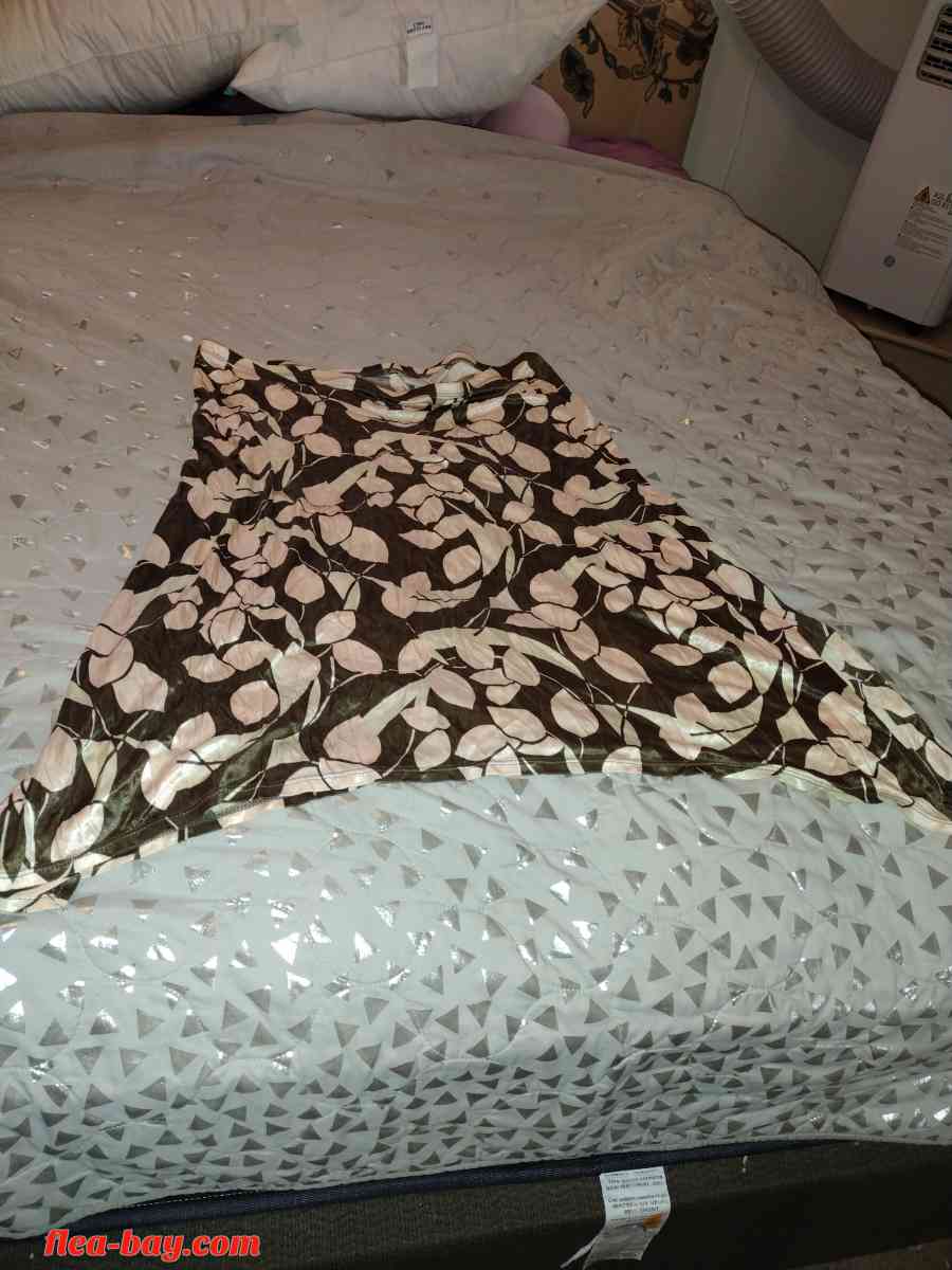 short skirt fall print  NWOT