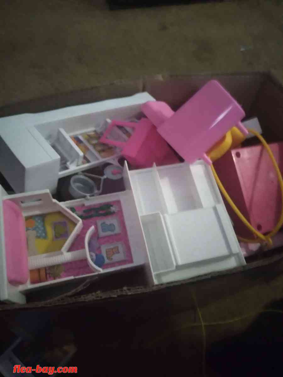 I got all these toys whoever I'm selling them too whoever wa