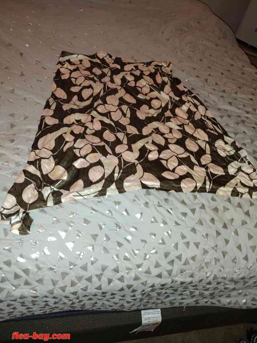 short skirt fall print  NWOT