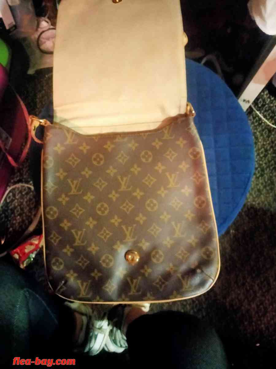 Louis Vuitton messenger bag