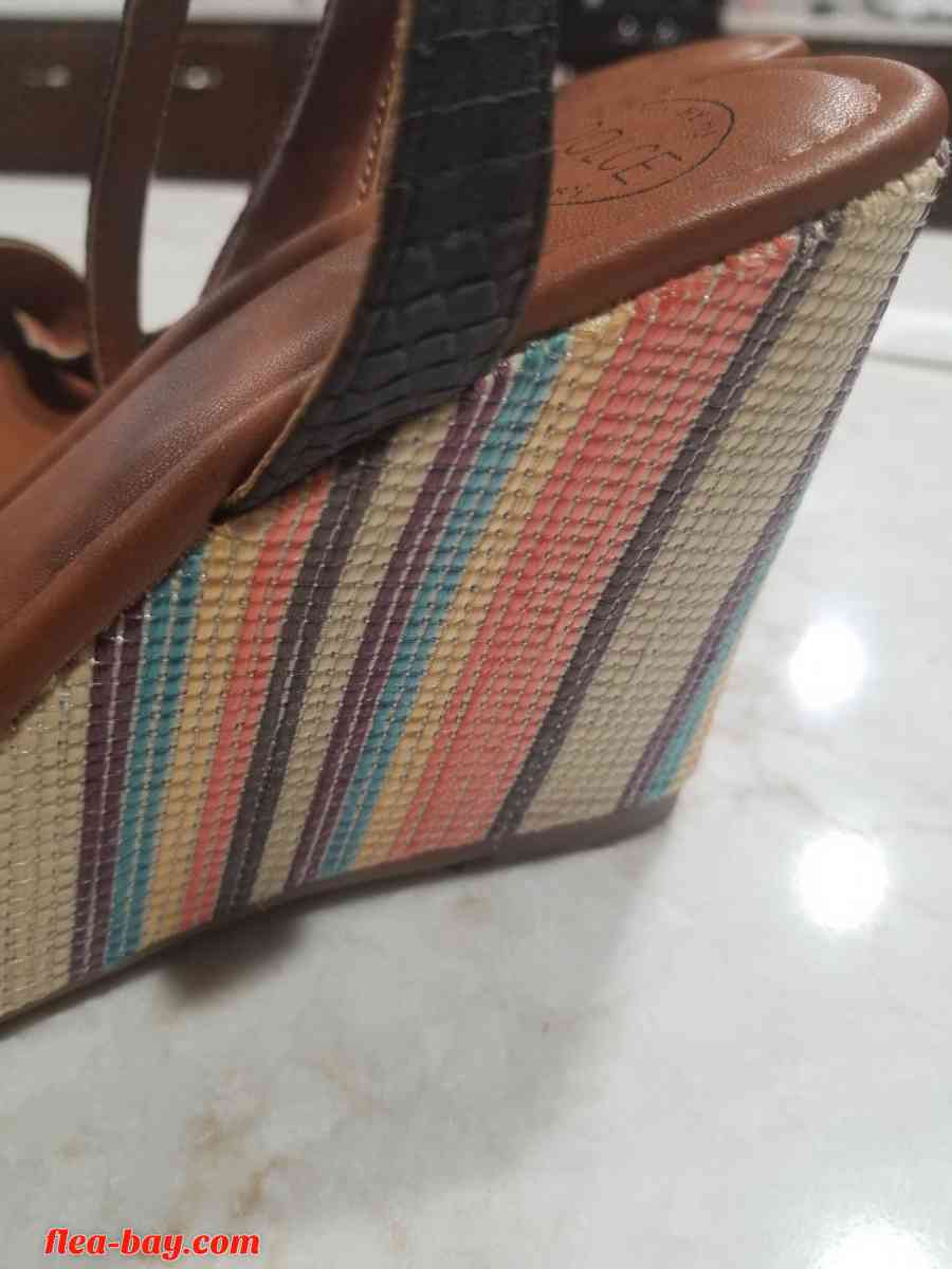 Women's Dolce Mojo Moxy size 8 Open Toe Wedges Footwear Shoe