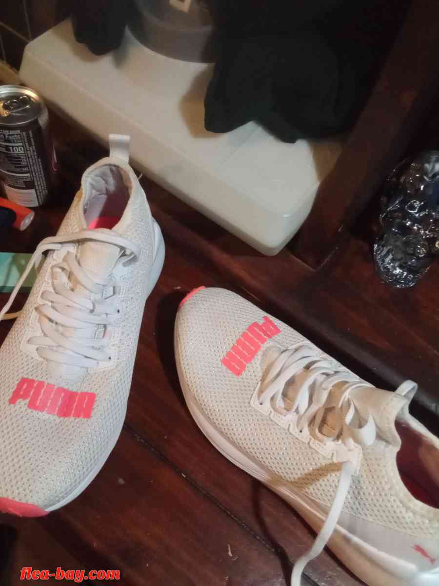 women's puma tennis shoes size 8.5