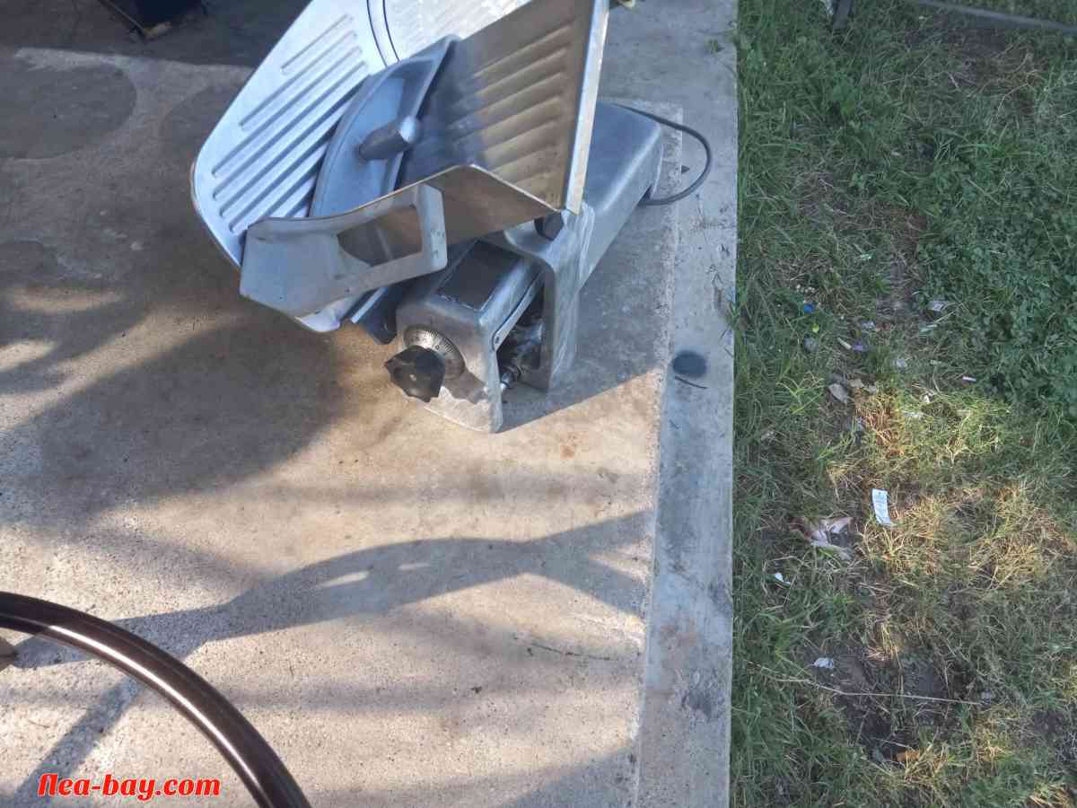 👀Hobart Meat Slicer Model 512.👀