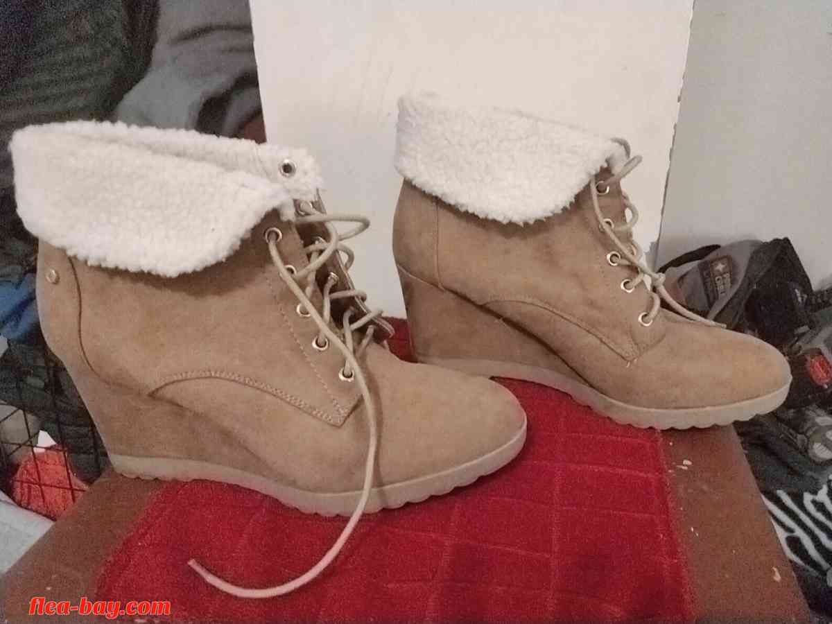 Dana Buchman wedge boots