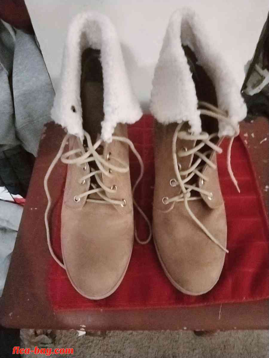 Dana Buchman wedge boots