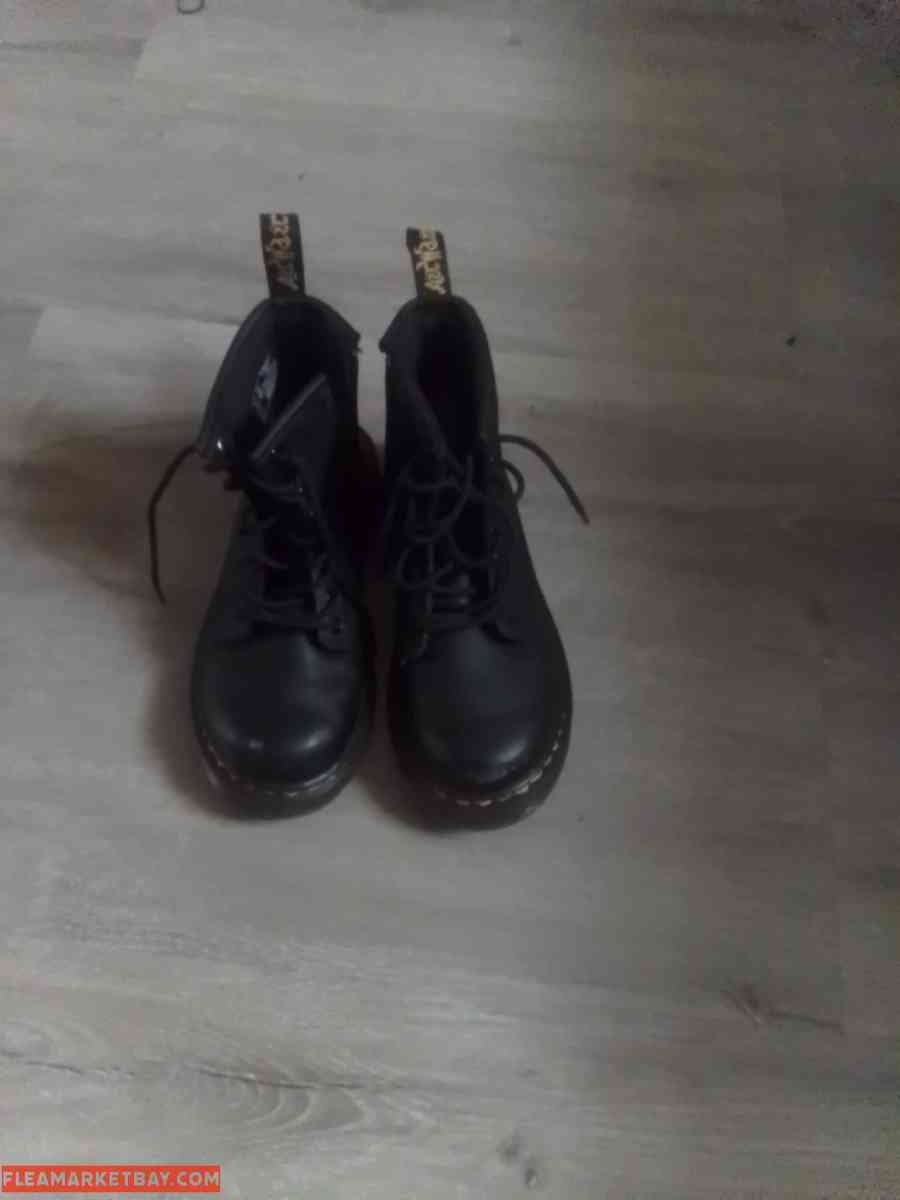 DOC-MARTIN........................SIZE:13