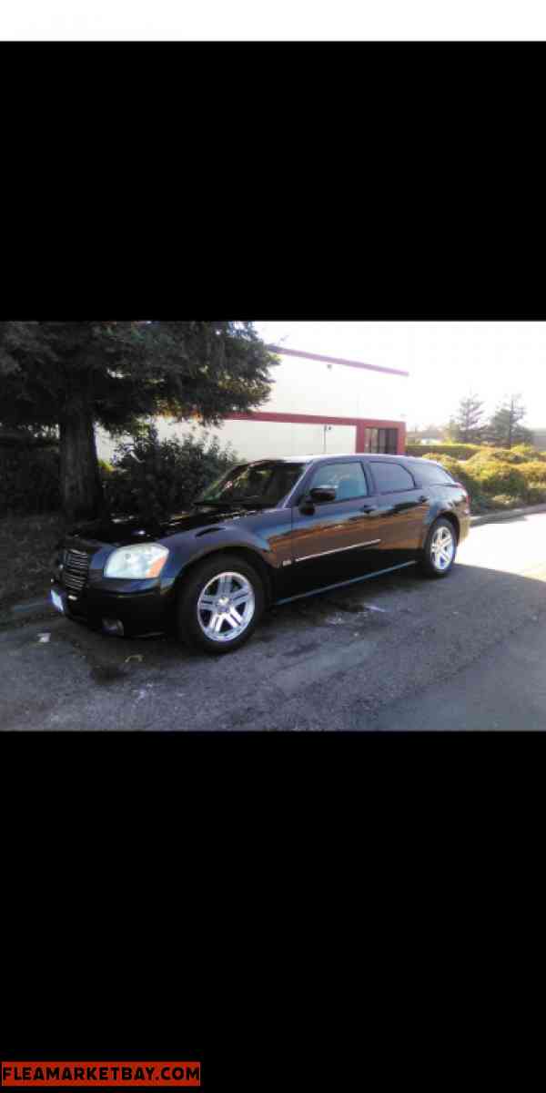 Hi, I'm selling my 2007 Dodge Magnum with 119,000 miles ever