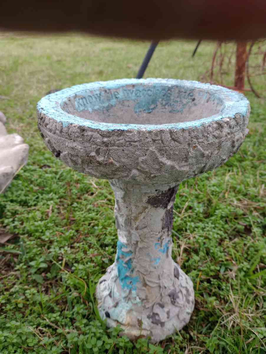 10-in bird bath