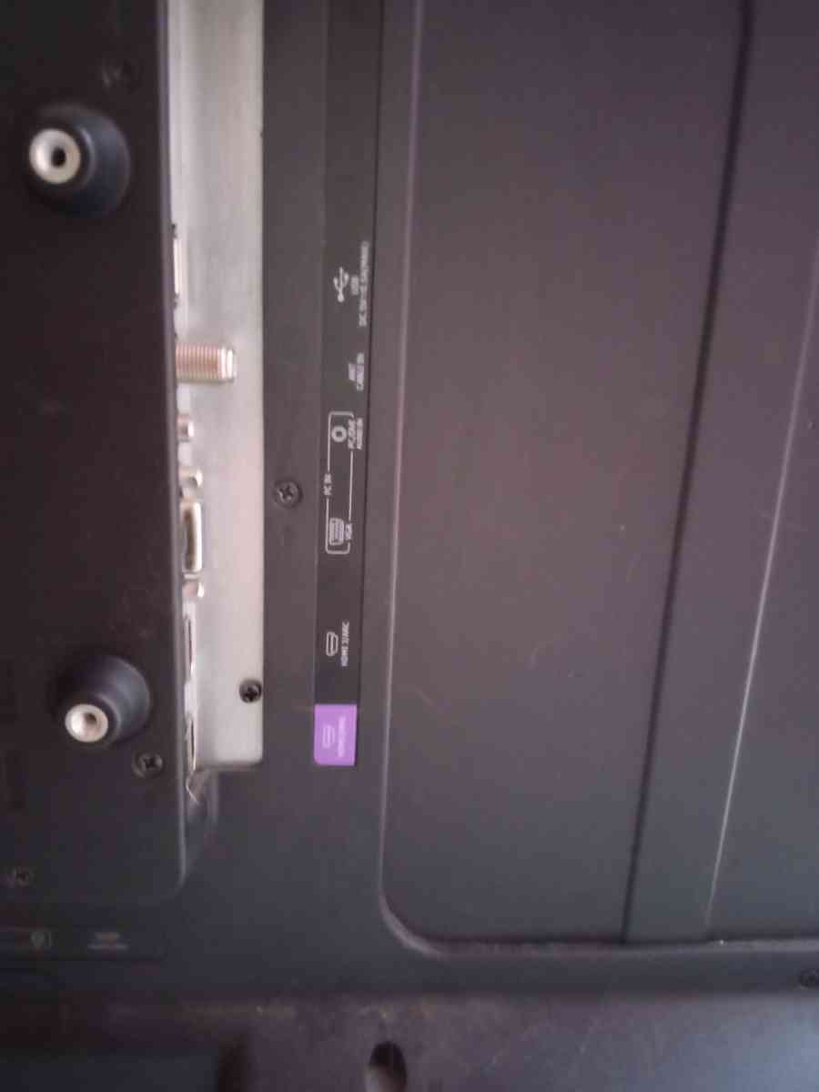 hennisee flatscreen tv