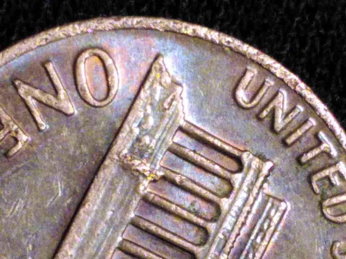 1972 S PENNY W/Rainbow tone and slight doubling.