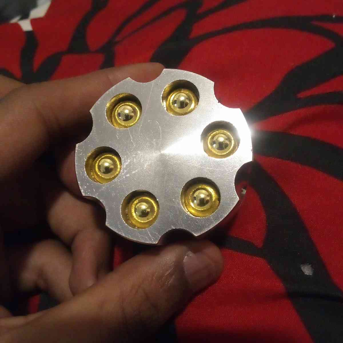 Universal Zink Hand Grinder, Revolver Collection, Silver 2.0