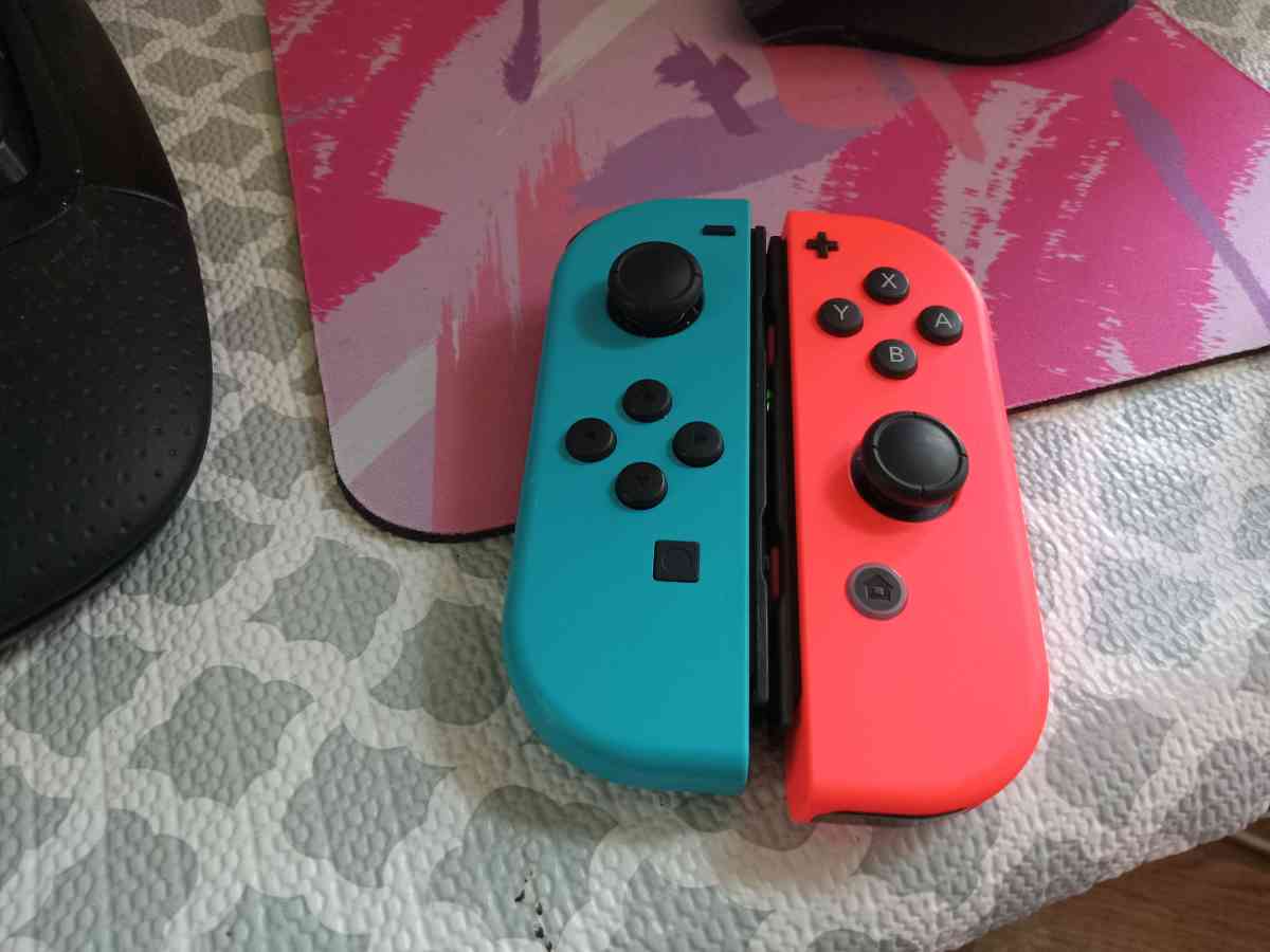 Playstation 5  Nintendo switch