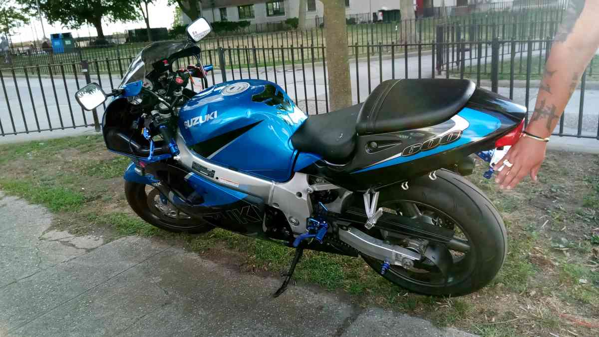 Suzuki gx600