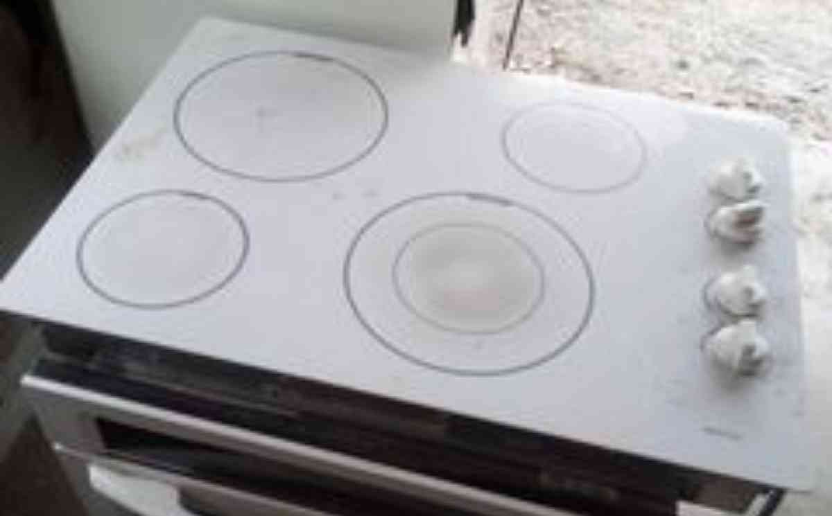 Maytag Cooktop