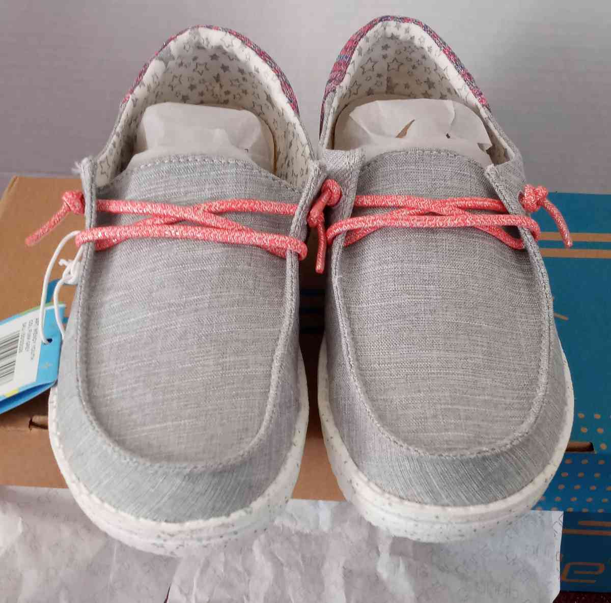 girls hey dudes size 3y 4l