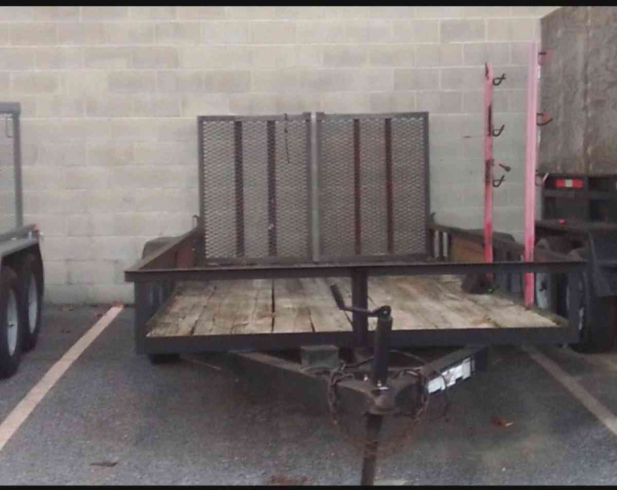 used landscaping trailer asking for 2200