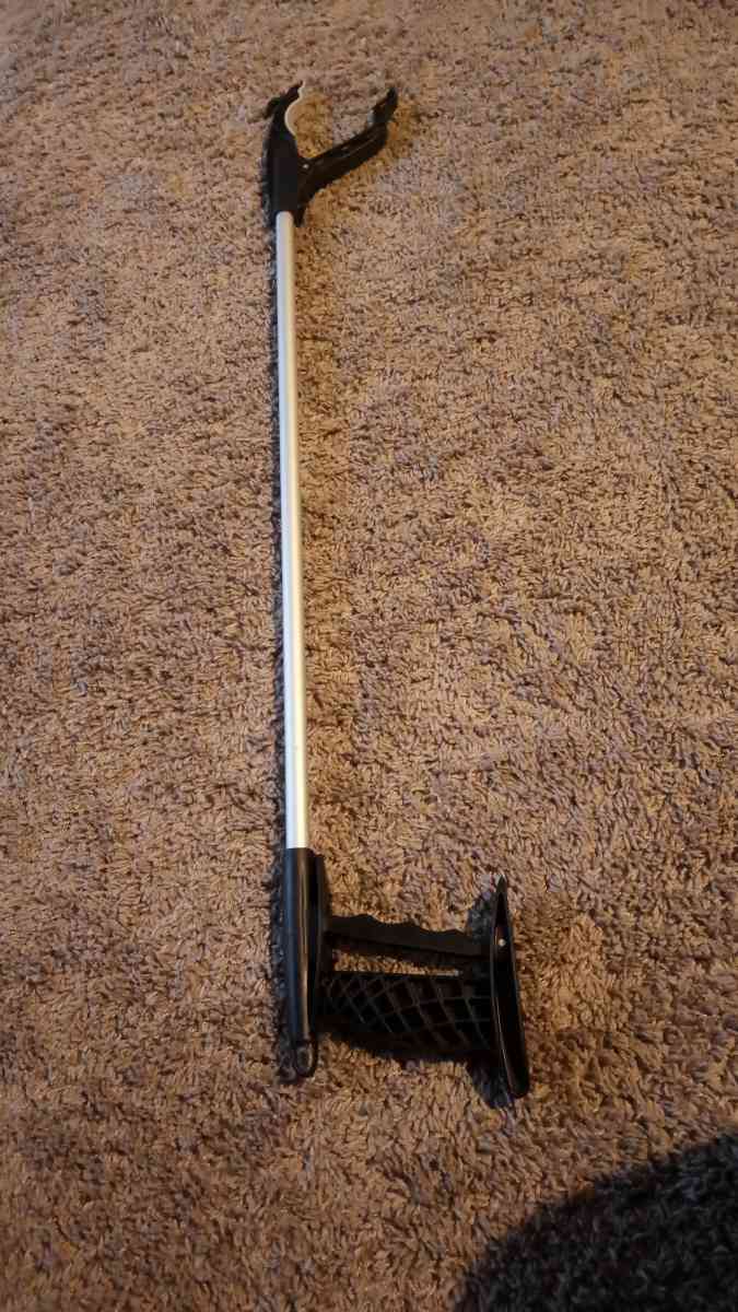 Brand New High Shelf Grabber