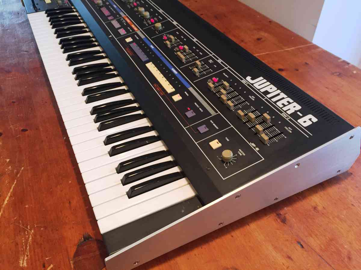 Roland Jupiter 6