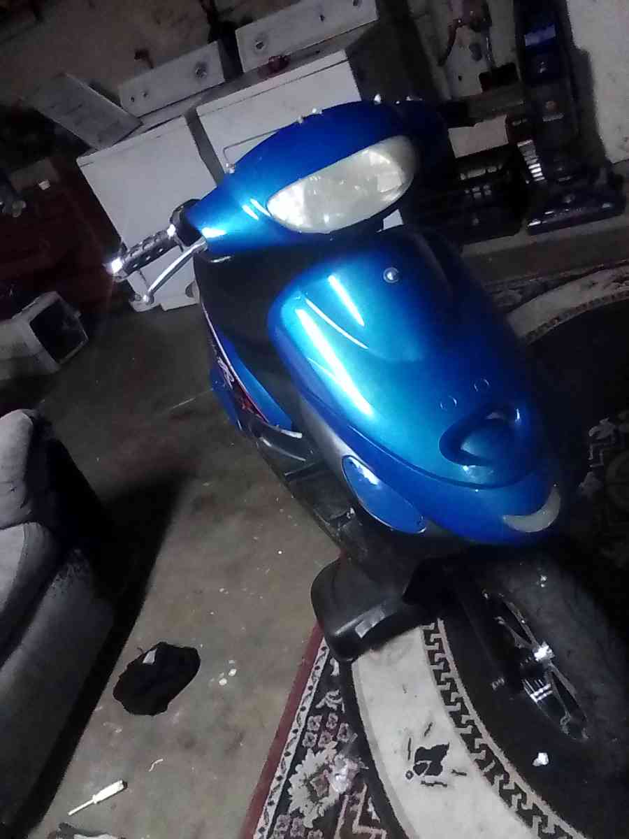 2020 revolution boom 50cc moped