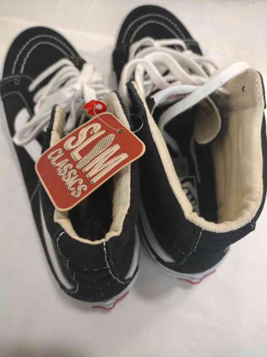 off The Wall Unisex Vans