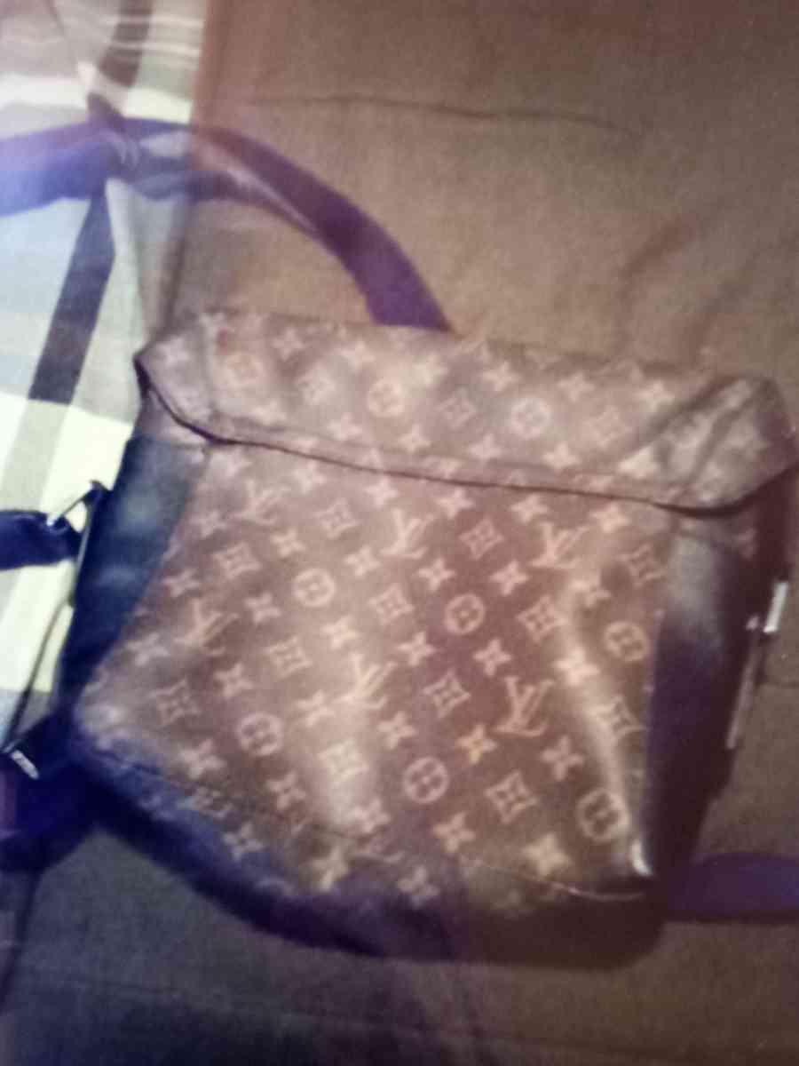 Brand New Louis Vuitton Monogram MESSENGER PM VOYAGER