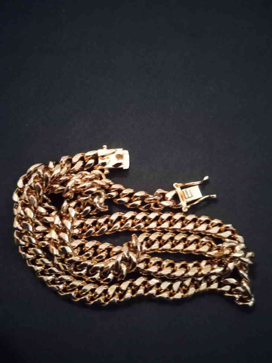 Mii Cuban 10k Solid Gold