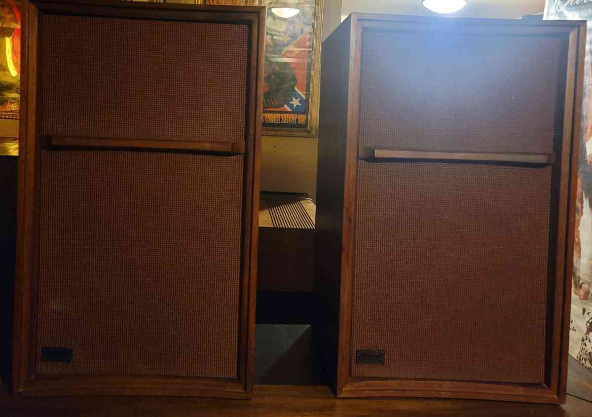 beautiful pair of wharfedale Speakers