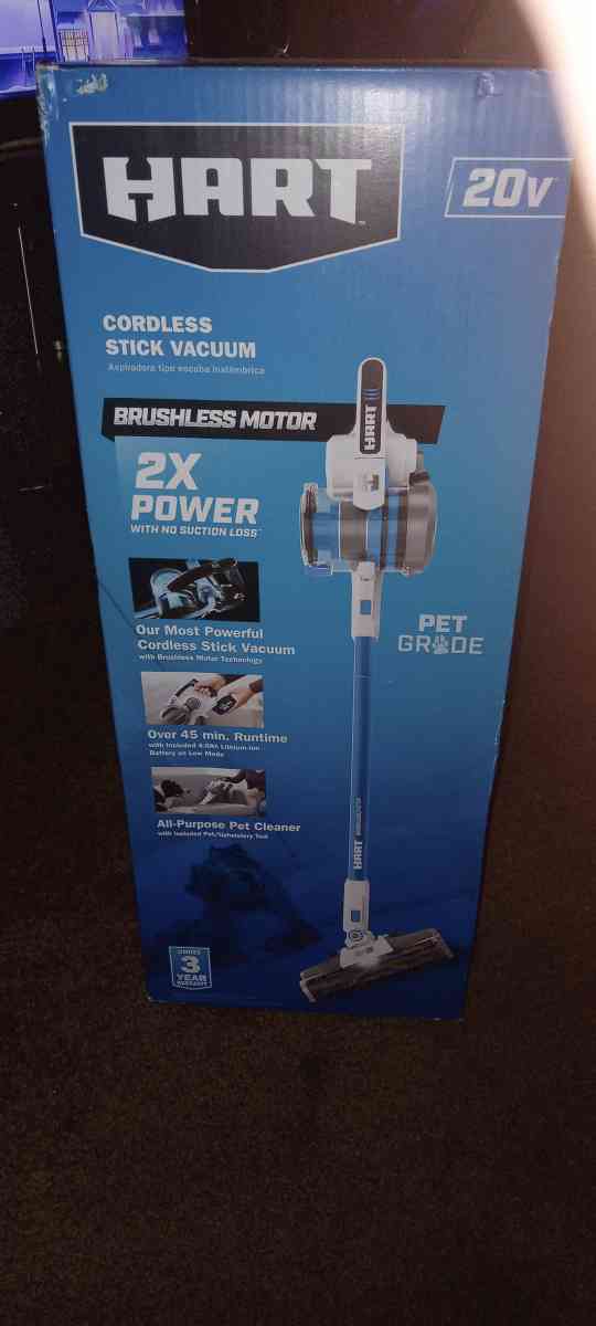 Hart 20 volt cordless vacuum