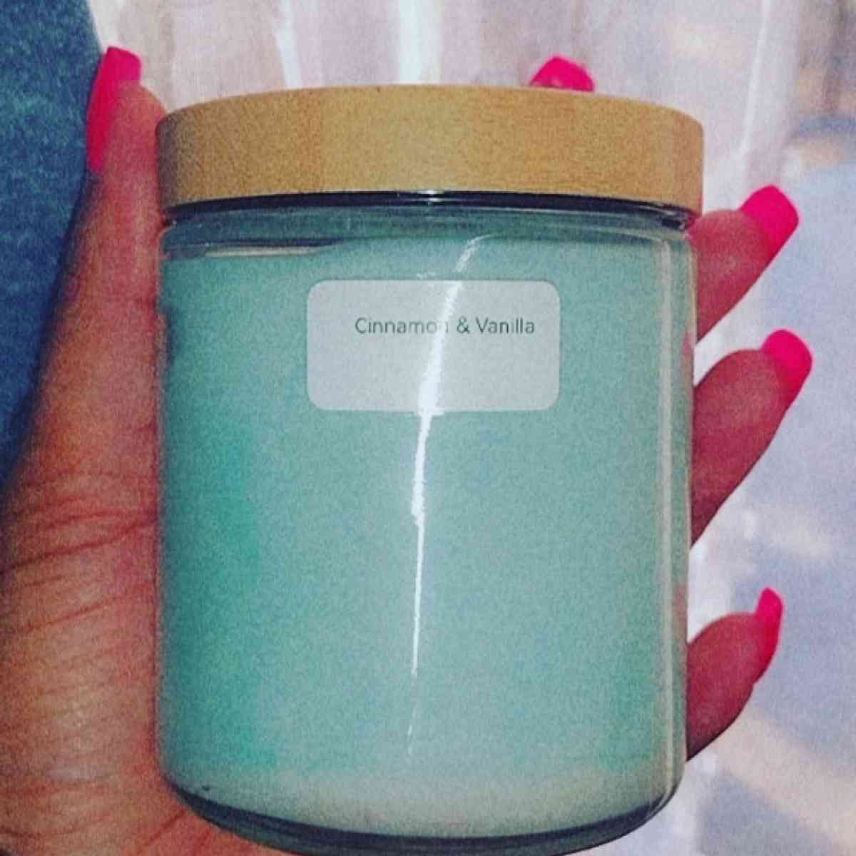 Cinnamon Vanilla Scented Soy Wax Candle