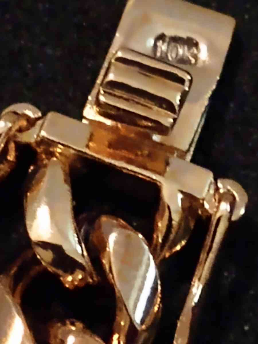 Mii Cuban 10k Solid Gold