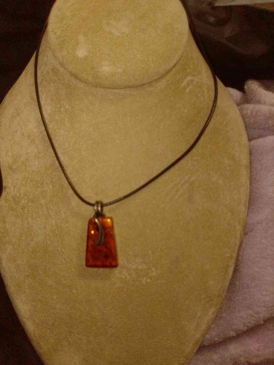 vintage amber resin necklace