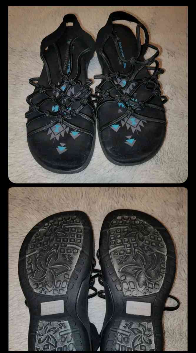 2 pairs Skechers Womens Reggae Slim sandals