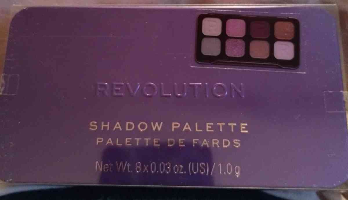 Revolution EyeShadow Palette