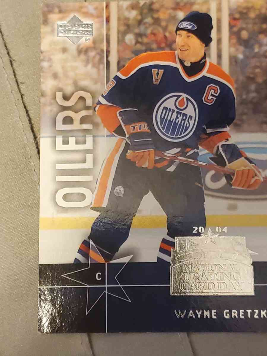 Assortment of trading cards