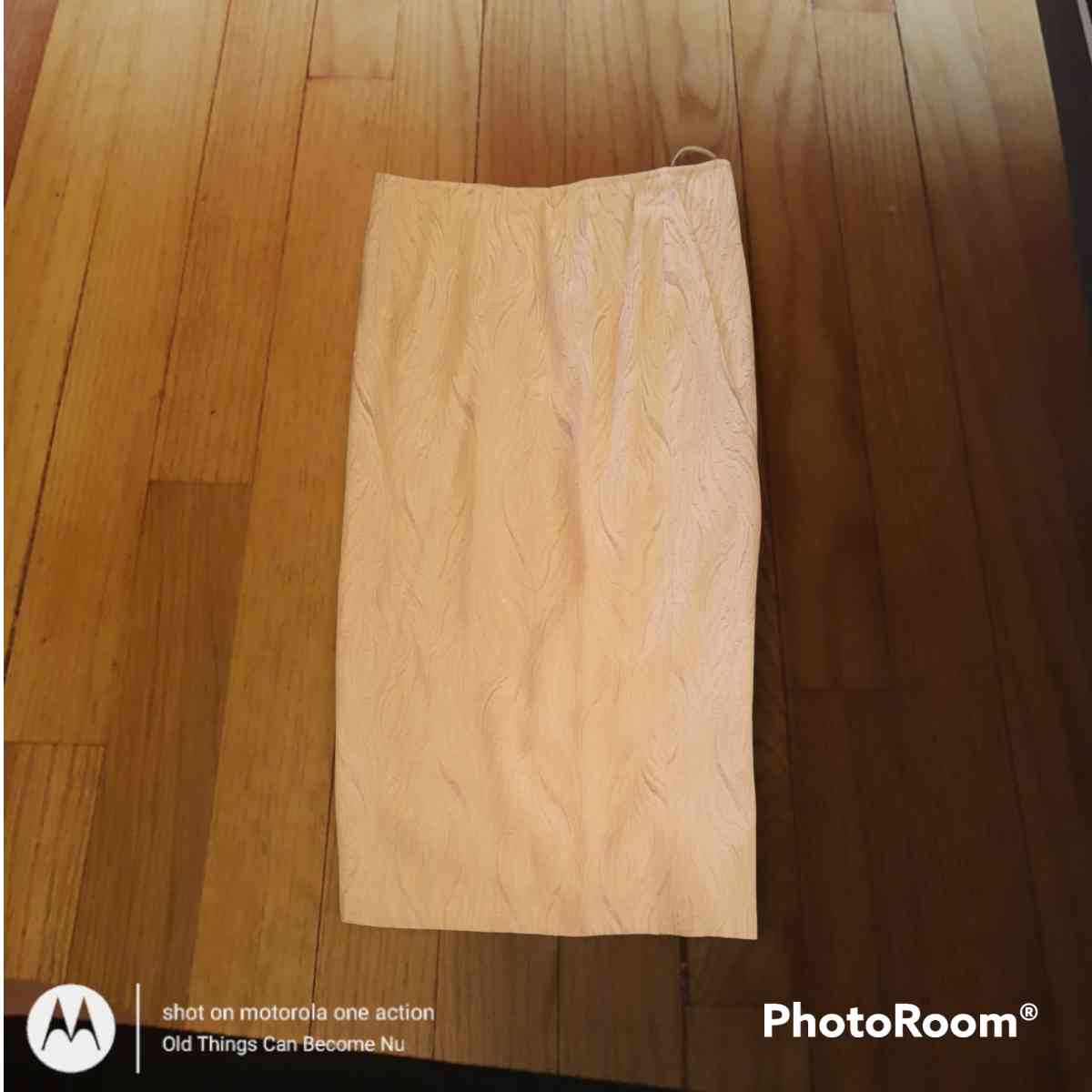 2 Pc Womens Roma embossed classy suit