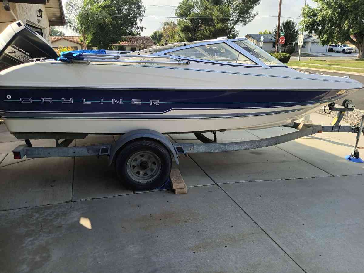 1984 Bayliner Capri