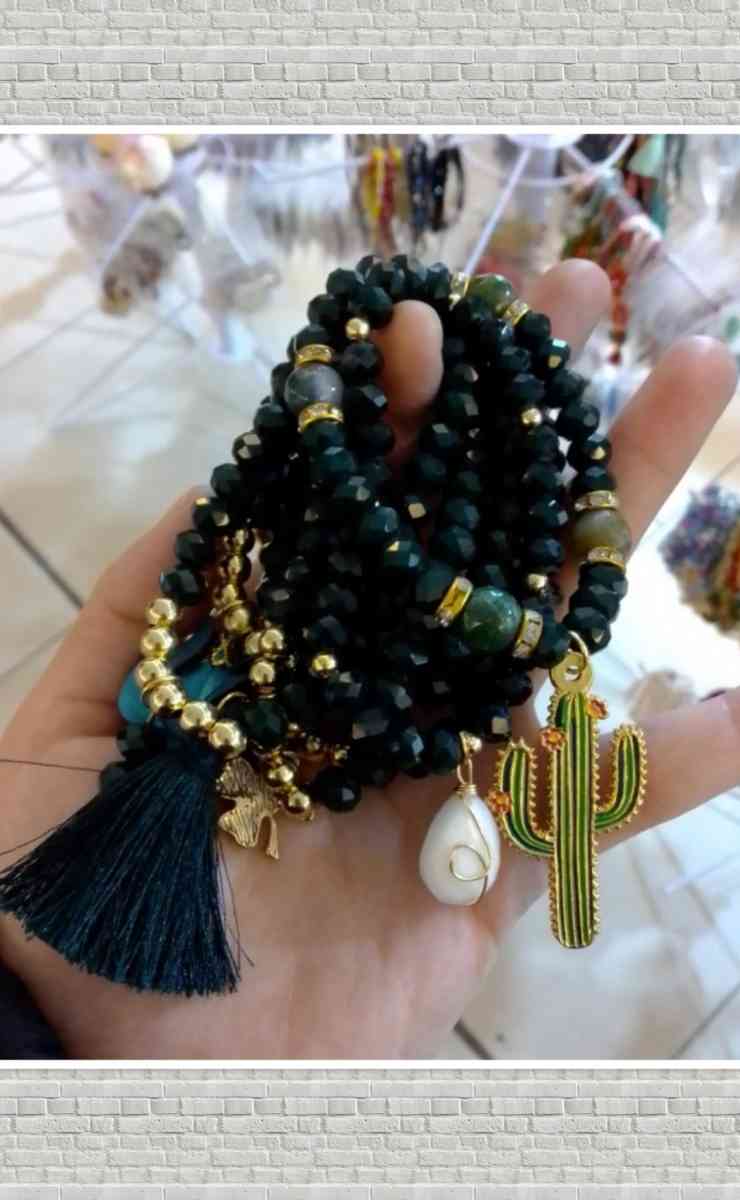 Crystal Beaded Semanario Bracelet set