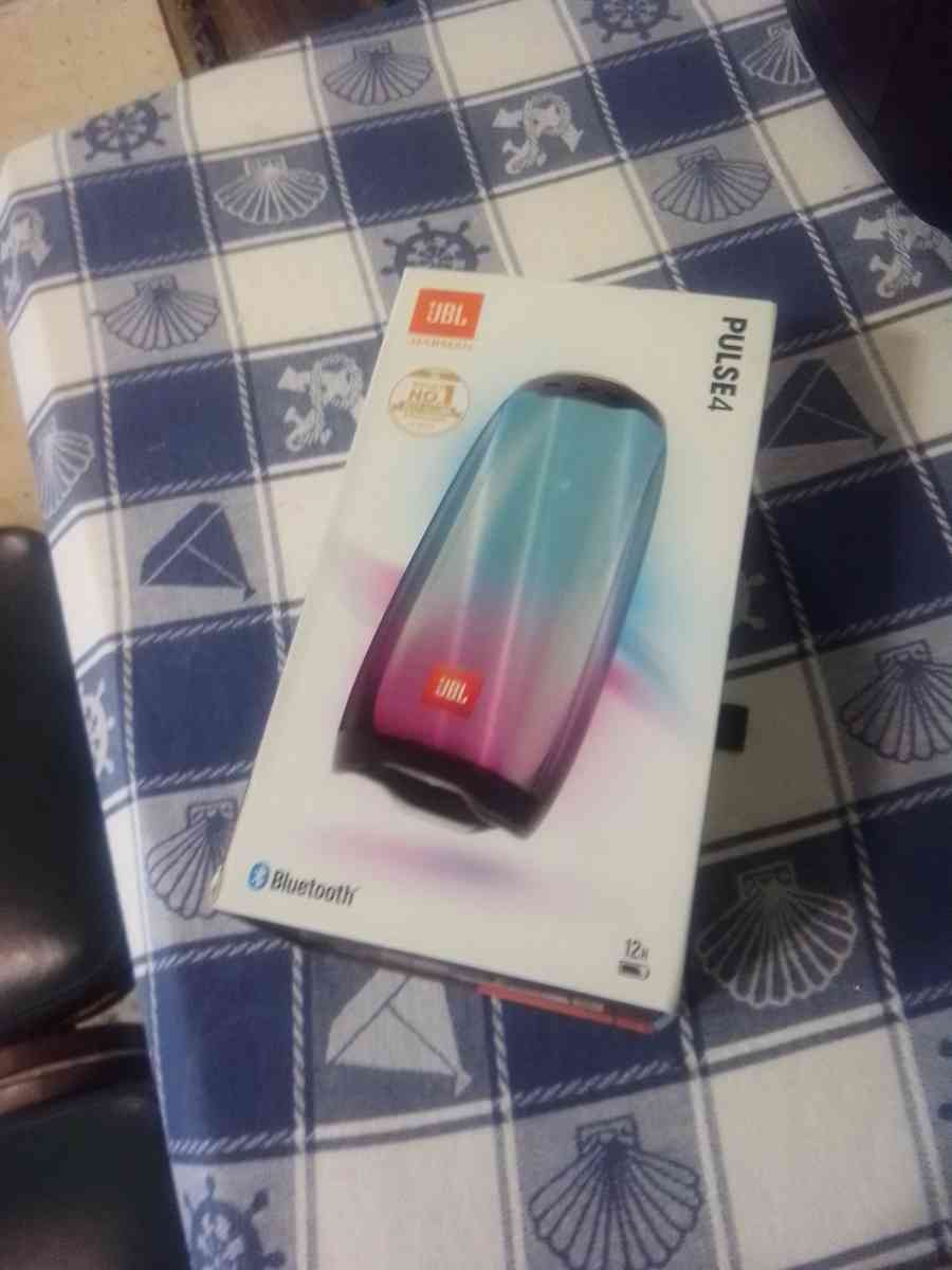 Jbl pulse 4 Bluetooth speaker