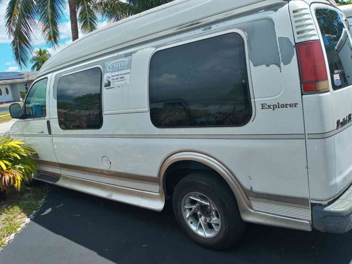 wheelchair van with ramp