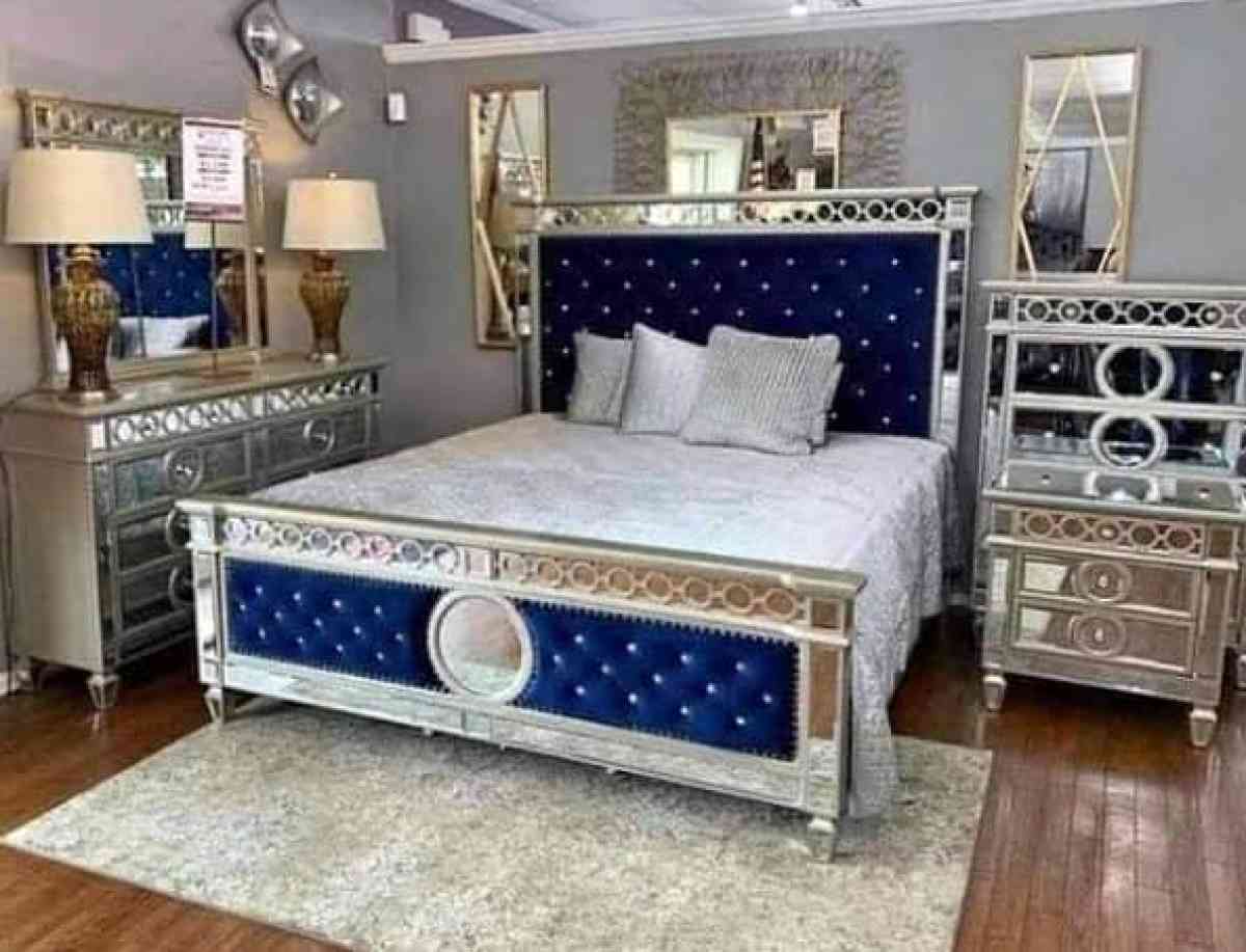 Queen size Bed