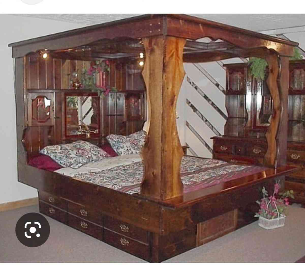 wanted grand universal California king canopy waterbed